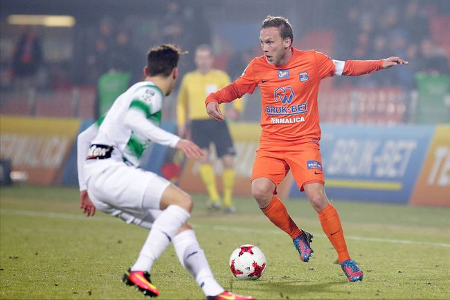 逐渐建立优 逐渐建立优