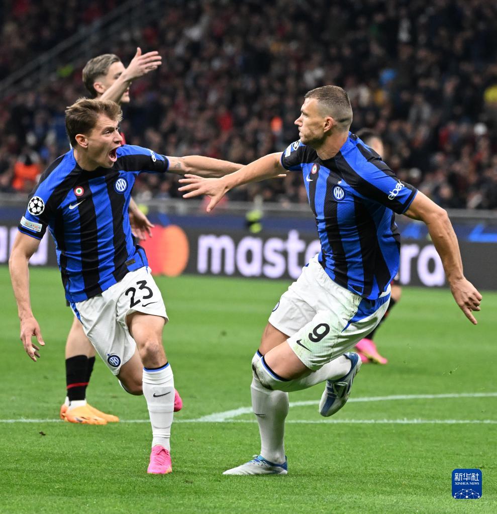 奏踩在脚下 奏踩在脚下